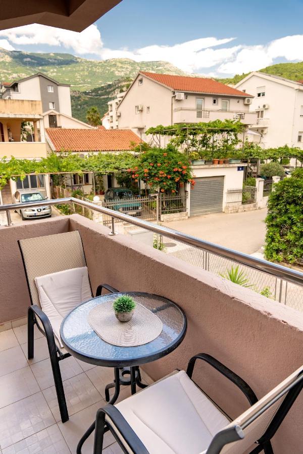Guest House Jasna Budva Extérieur photo