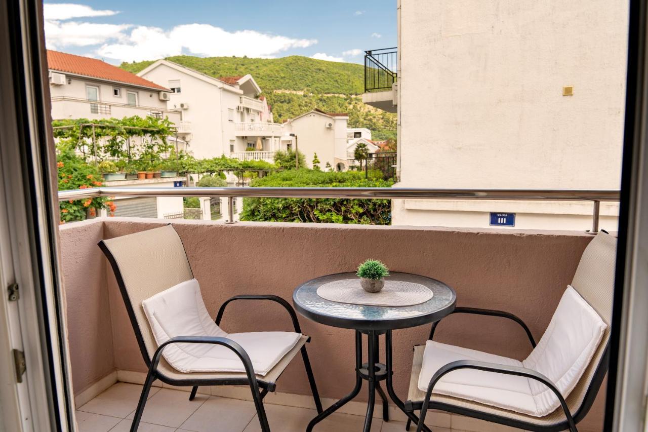 Guest House Jasna Budva Extérieur photo