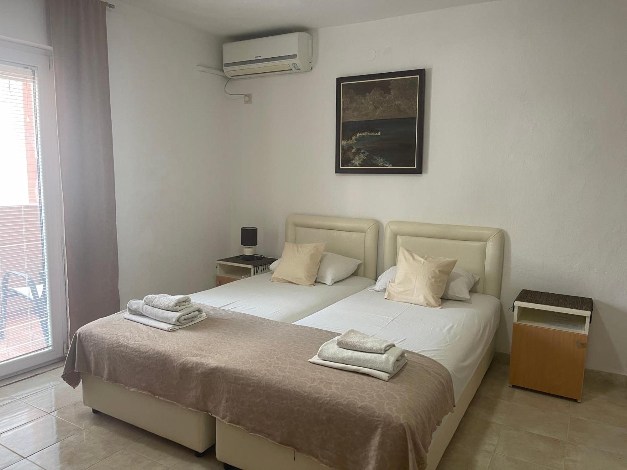 Guest House Jasna Budva Extérieur photo