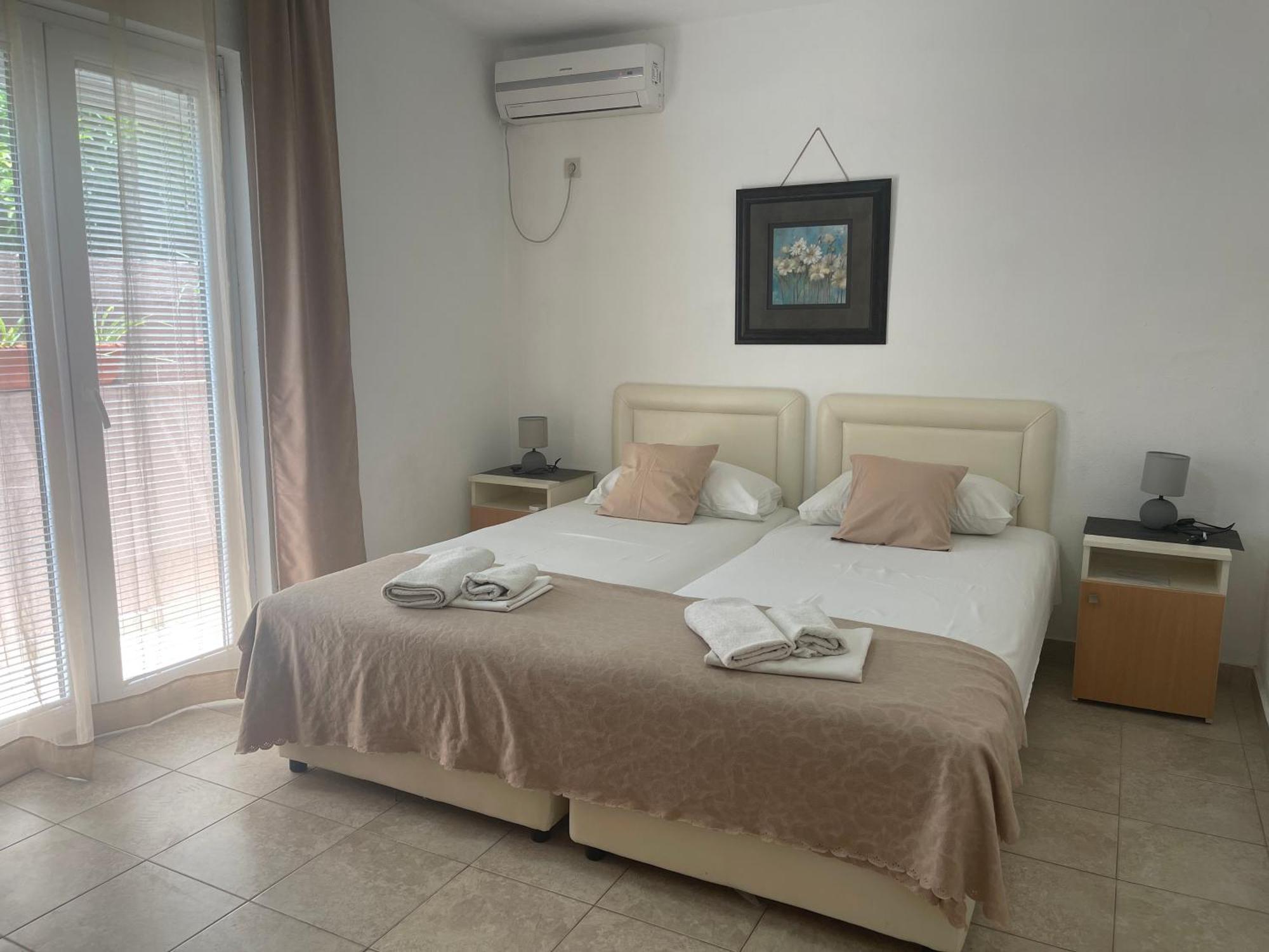 Guest House Jasna Budva Extérieur photo